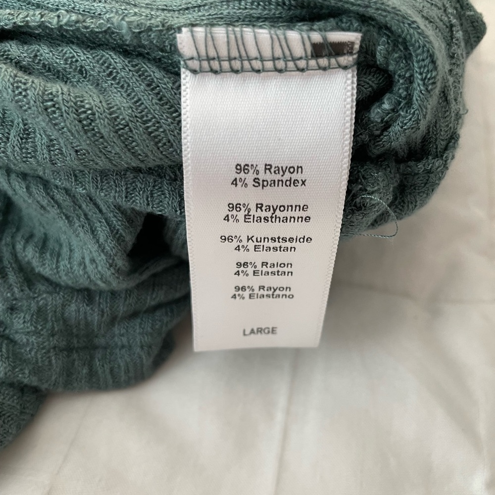 EUC Green Urban Outfitters Adjustable Wrap Crop Top - Picture 5 of 5